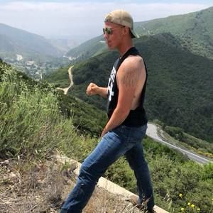 Meet your Posher, Gregory